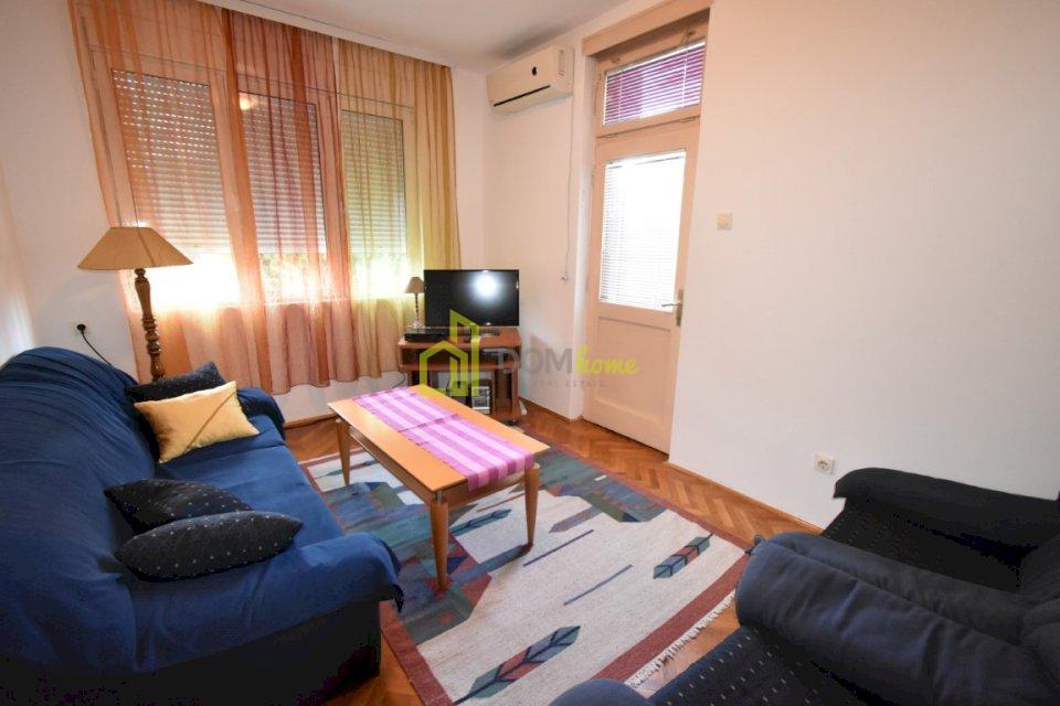 Jednosoban stan 55m2, Centar